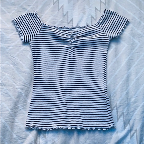 cold shoulder crop top - Picture 1 of 1